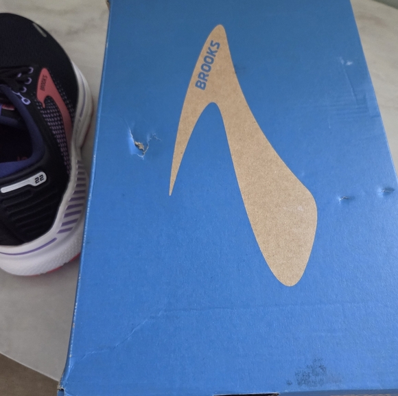 Brooks Adrenaline GTS 22 Women's Running Shoes - Picture 5 of 6